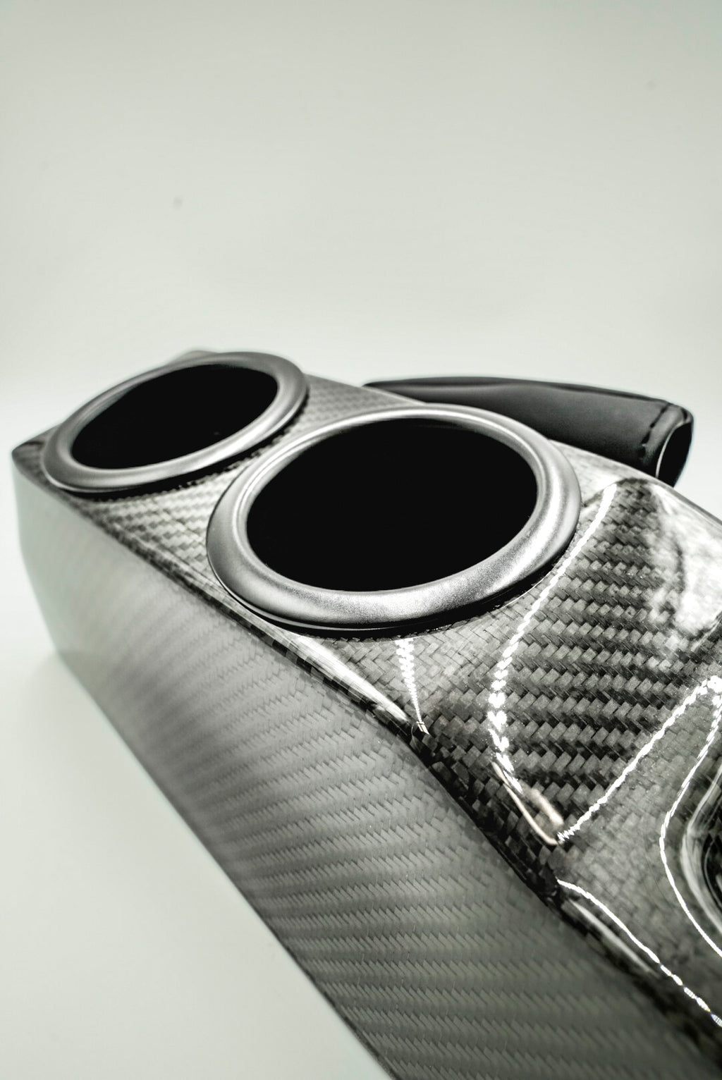 CARBON SHORTY CONSOLE